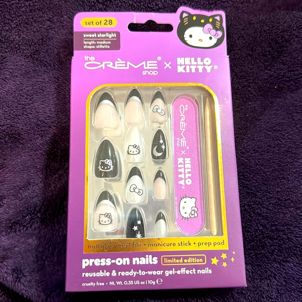 Hello kitty press on nails Halloween creme shop